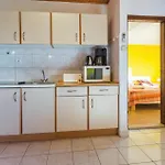 Apartment Apartment Zbandaj Zbandaj III *